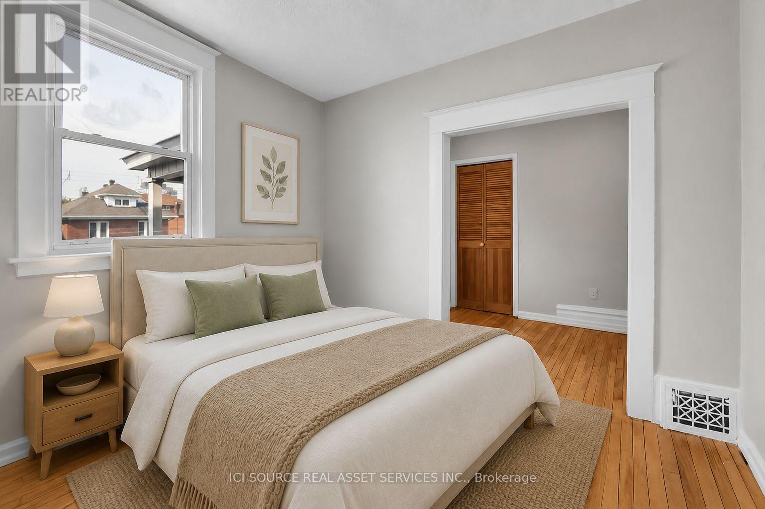 113 Fairmont Avenue, Ottawa, ON - Indoor Photo Showing Bedroom