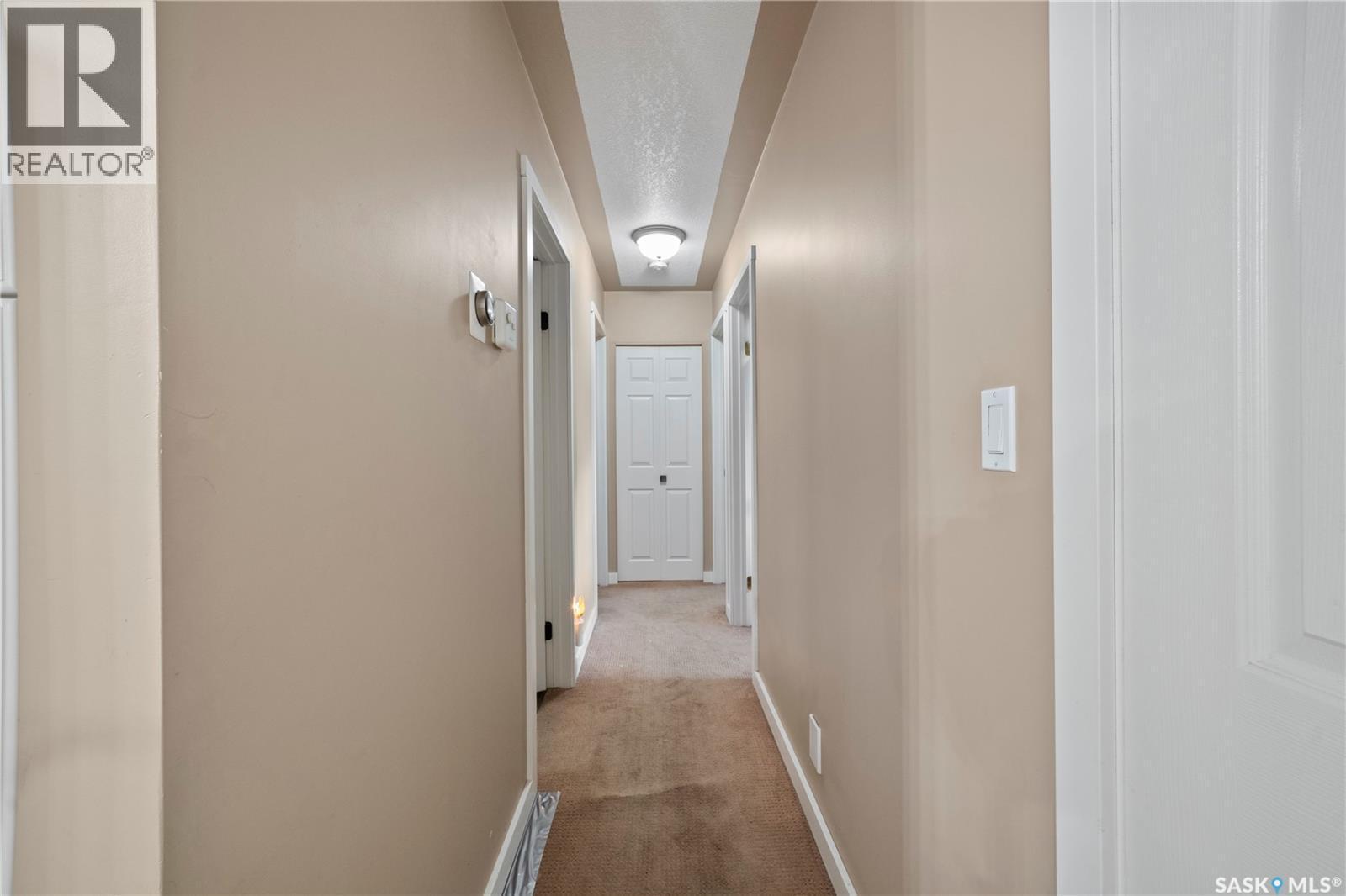 405 4Th Avenue Ne, Moose Jaw, SK - Indoor Photo Showing Other Room