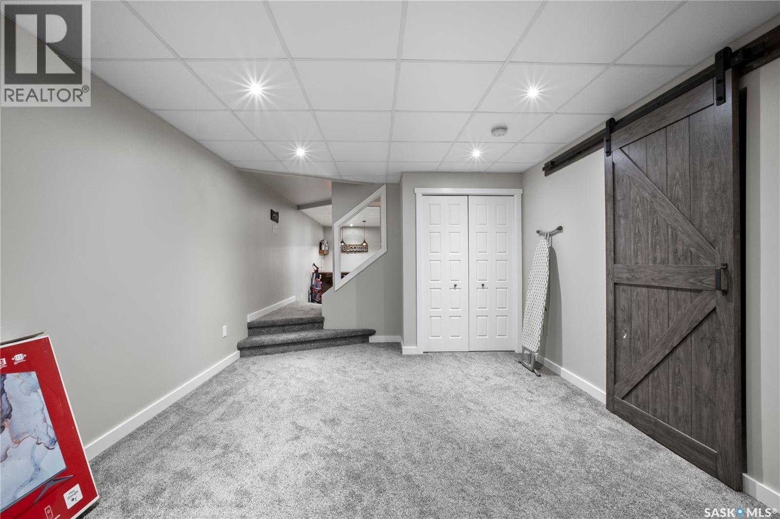 405 4Th Avenue Ne, Moose Jaw, SK - Indoor
