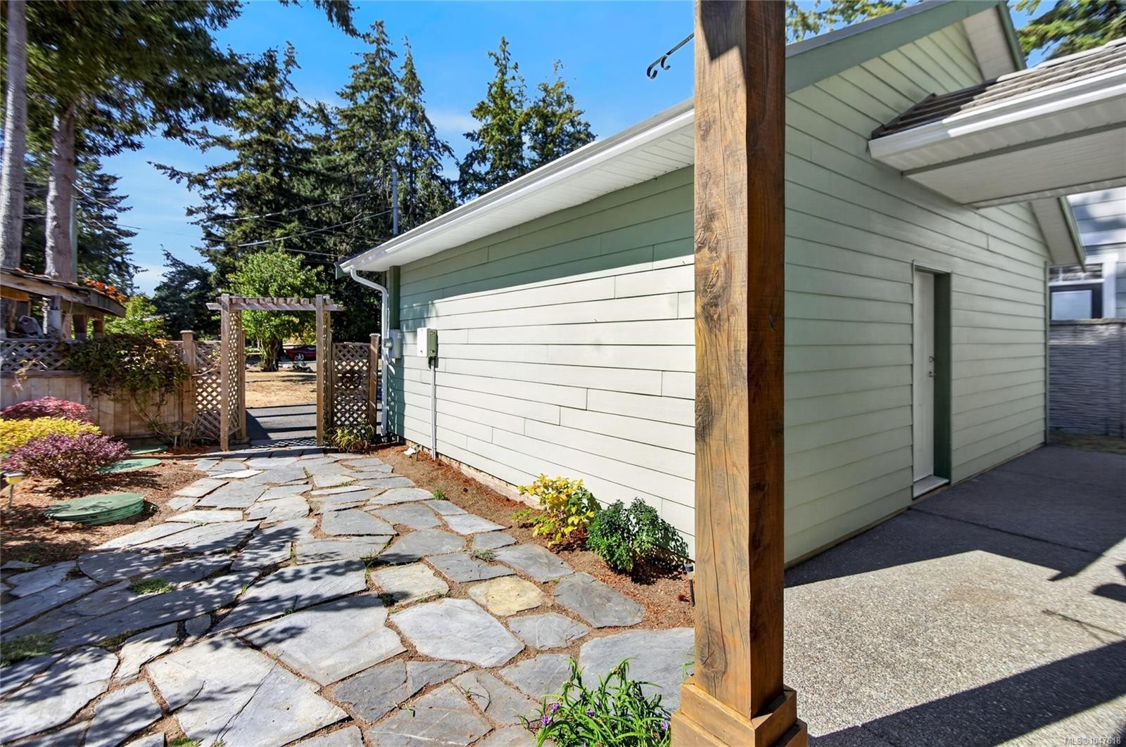 1776 Astra Rd, Comox, BC