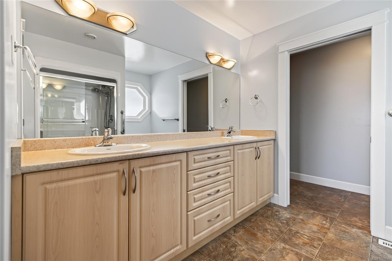 1776 Astra Rd, Comox, BC