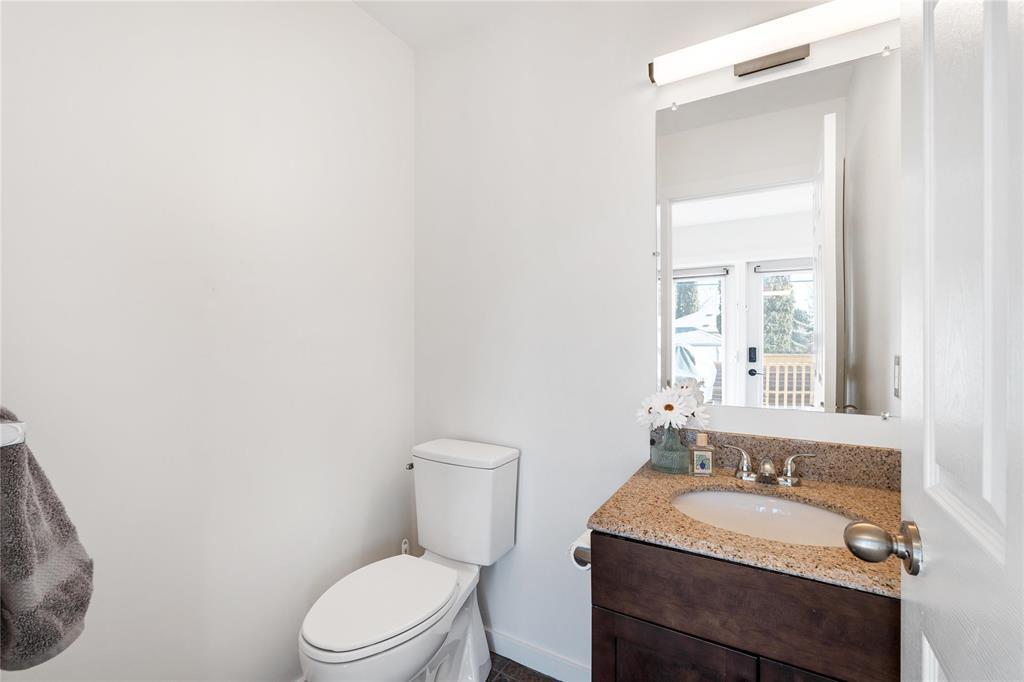 262 Rutland Street, Winnipeg, MB - Indoor Photo Showing Bathroom