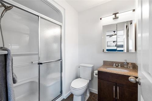 262 Rutland Street, Winnipeg, MB - Indoor Photo Showing Bathroom