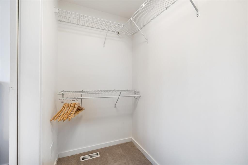 262 Rutland Street, Winnipeg, MB - Indoor With Storage