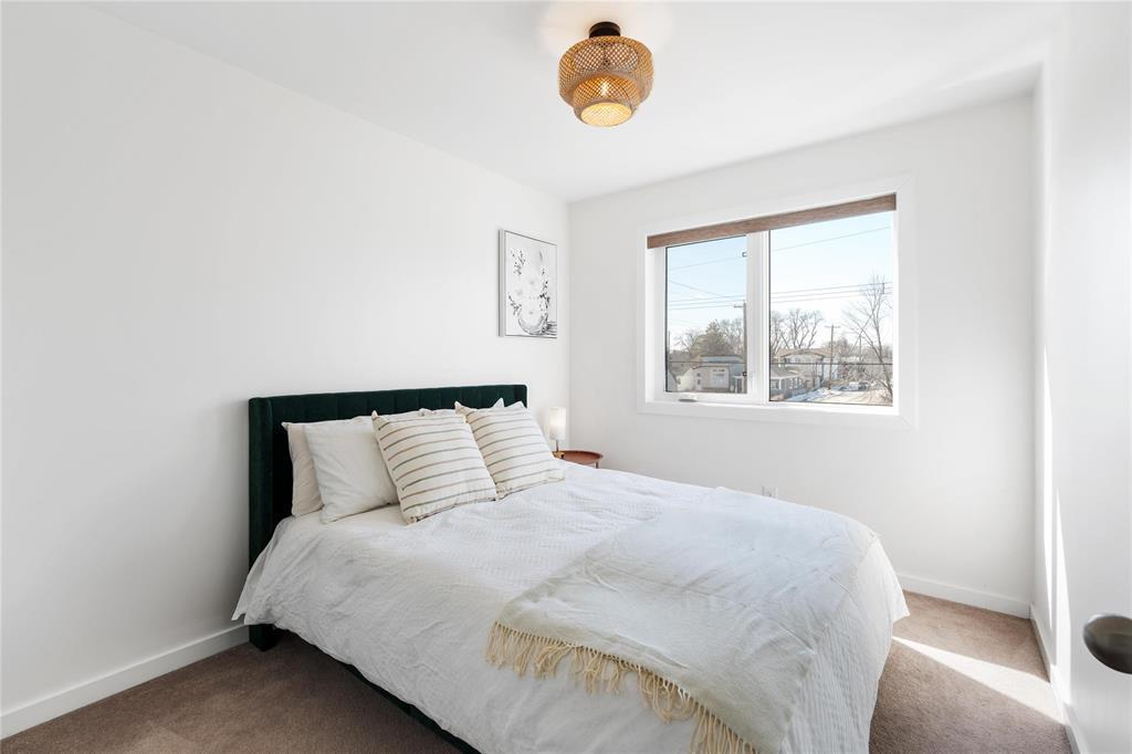 262 Rutland Street, Winnipeg, MB - Indoor Photo Showing Bedroom