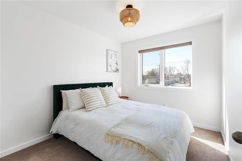 262 Rutland Street, Winnipeg, MB - Indoor Photo Showing Bedroom