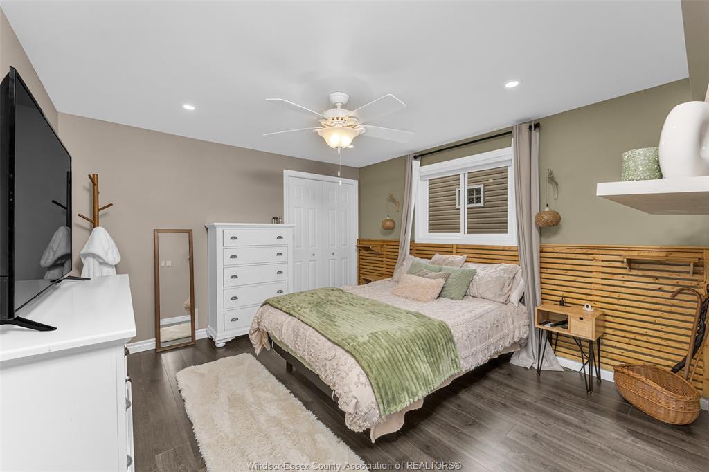 351 Superior Street, Lasalle, ON - Indoor Photo Showing Bedroom
