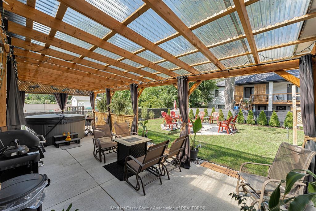 351 Superior Street, Lasalle, ON - Outdoor With Exterior