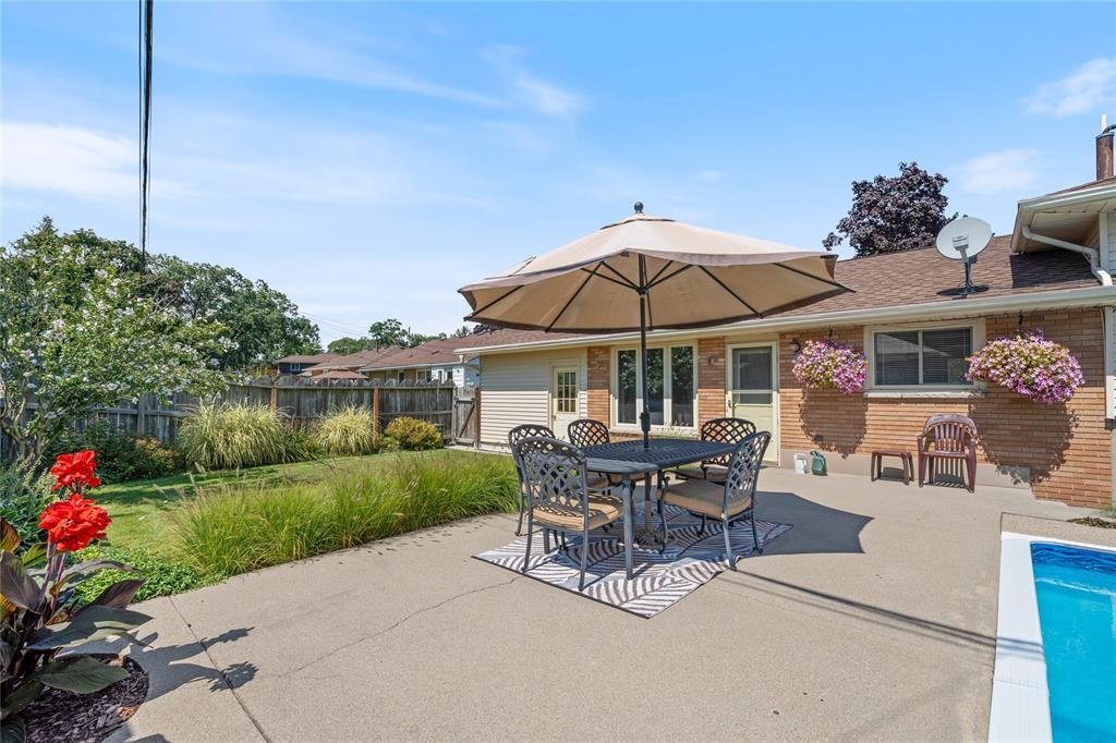 875 Champlain Road, Sarnia, ON