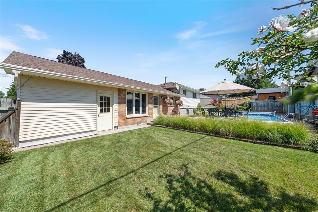875 Champlain Road, Sarnia, ON