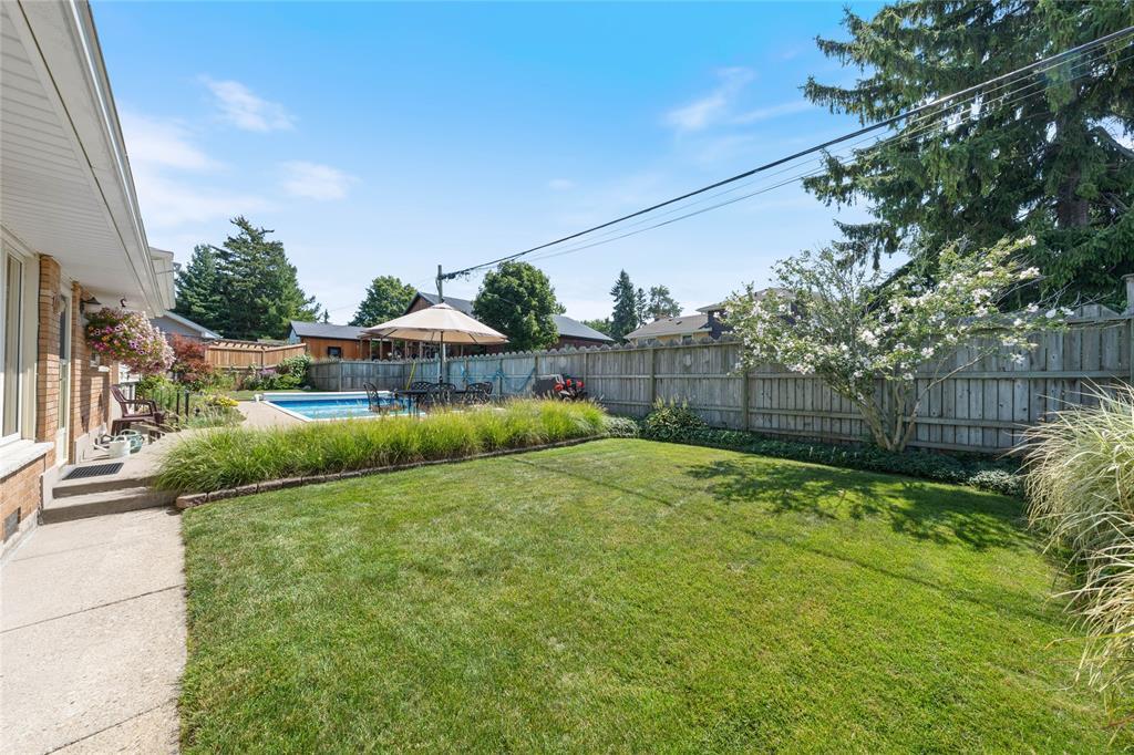 875 Champlain Road, Sarnia, ON