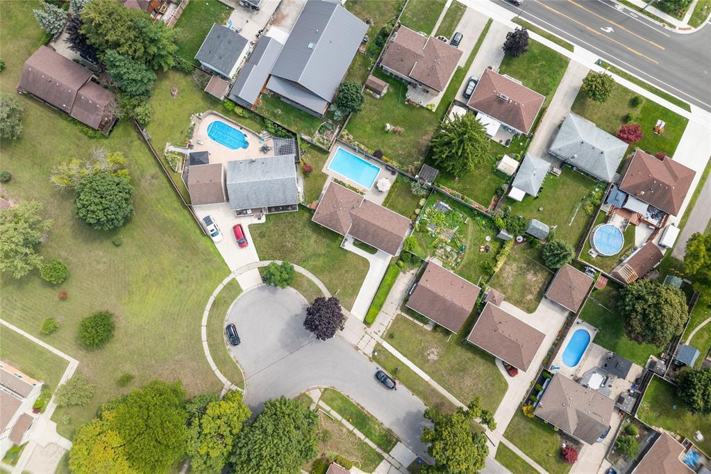 875 Champlain Road, Sarnia, ON