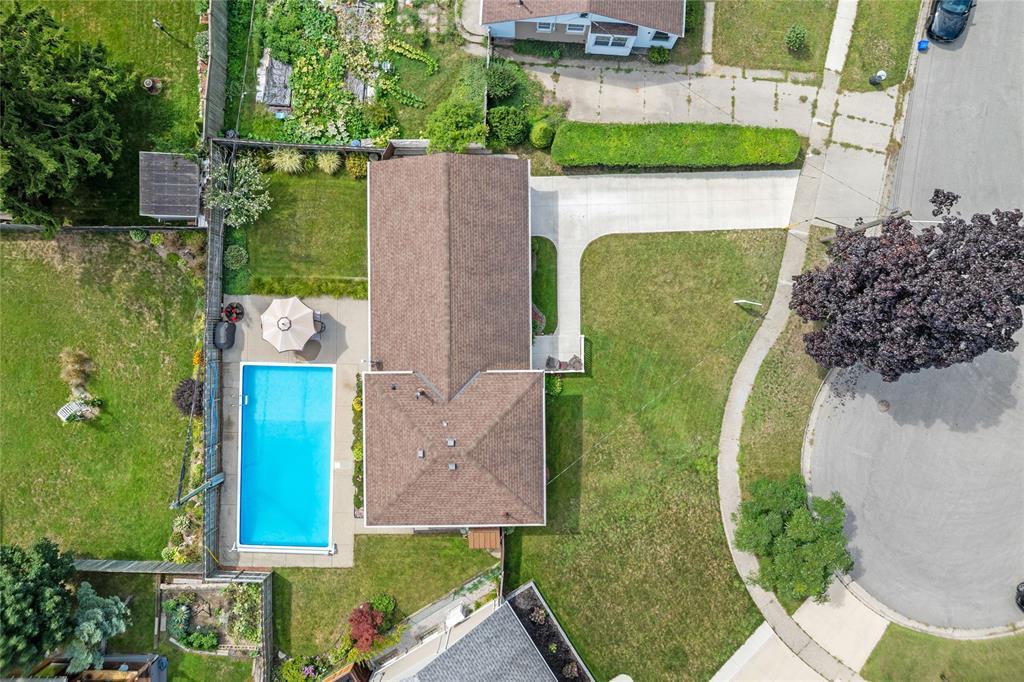 875 Champlain Road, Sarnia, ON