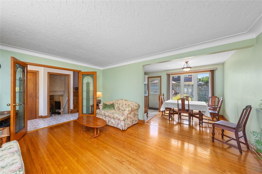 875 Champlain Road, Sarnia, ON
