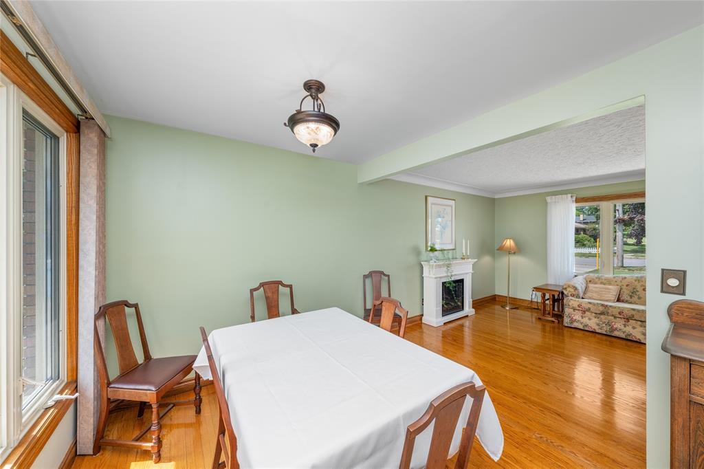 875 Champlain Road, Sarnia, ON