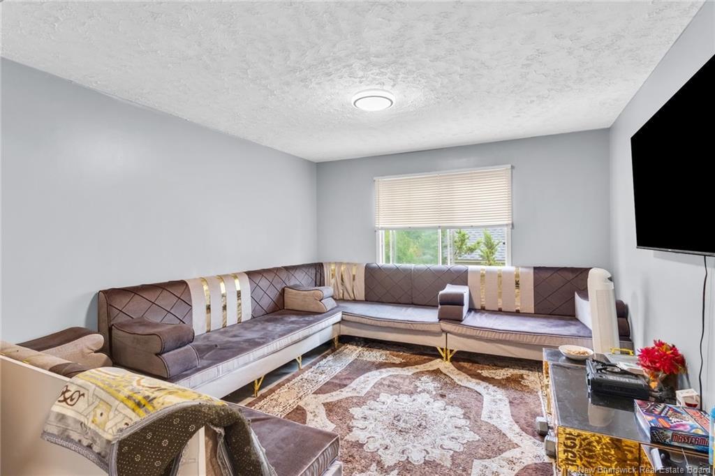 241 Saunders St, Fredericton, NB - Indoor Photo Showing Living Room
