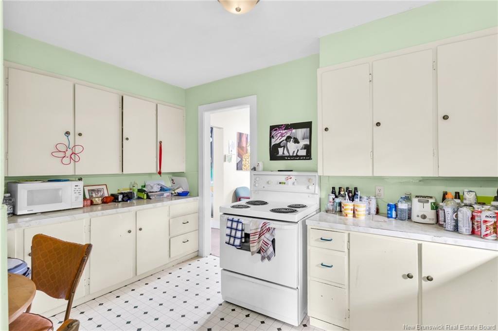 241 Saunders St, Fredericton, NB - Indoor Photo Showing Kitchen