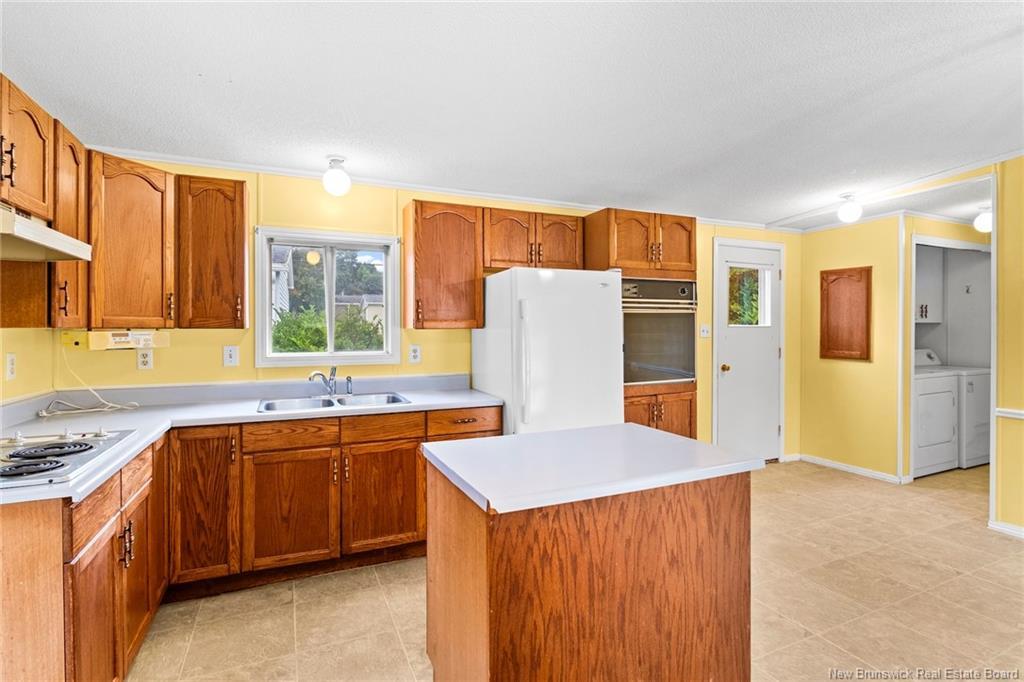 294 Magnolia Lane, Fredericton, NB