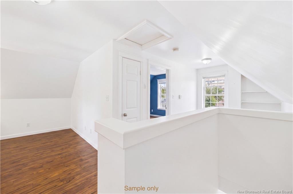 A & B-127 Cornhill St, Moncton, NB - Indoor Photo Showing Other Room