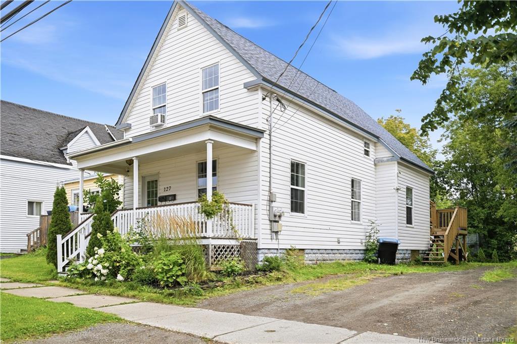 A & B-127 Cornhill St, Moncton, NB - Outdoor With Deck Patio Veranda