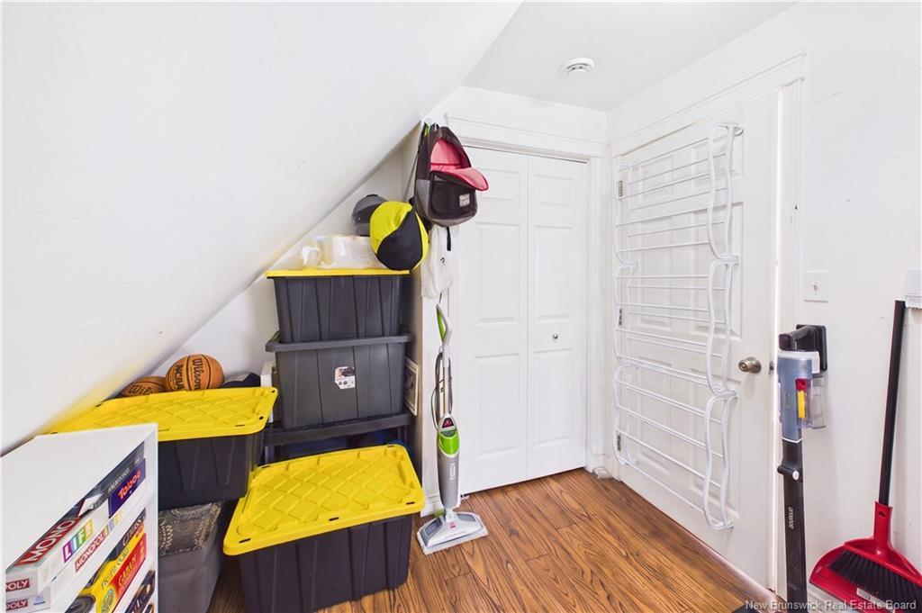 A & B-127 Cornhill St, Moncton, NB - Indoor Photo Showing Other Room