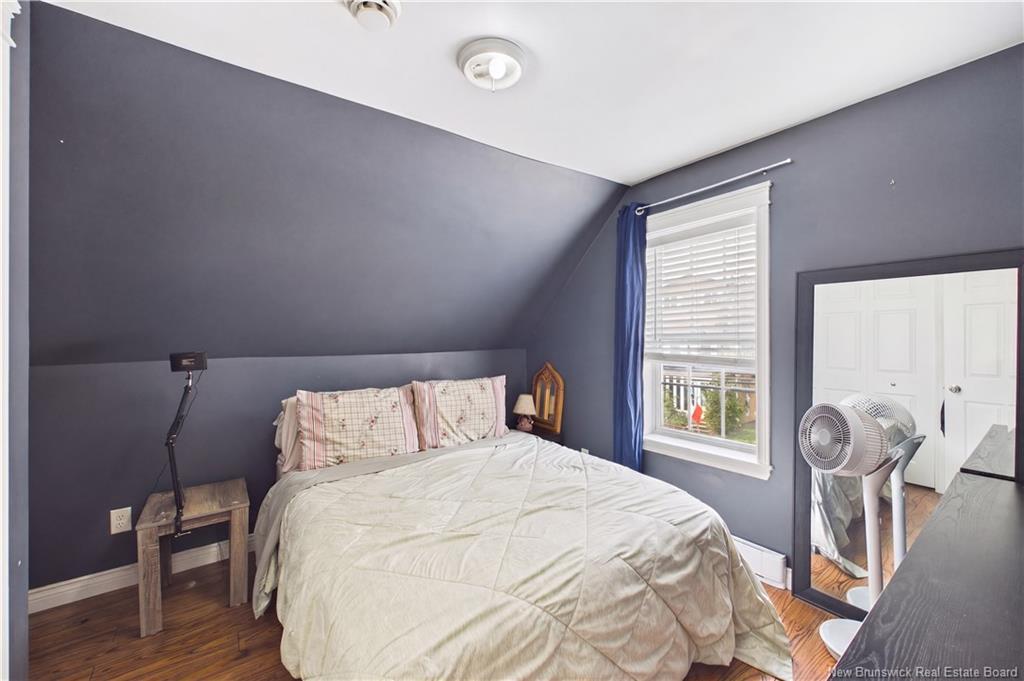 A & B-127 Cornhill St, Moncton, NB - Indoor Photo Showing Bedroom