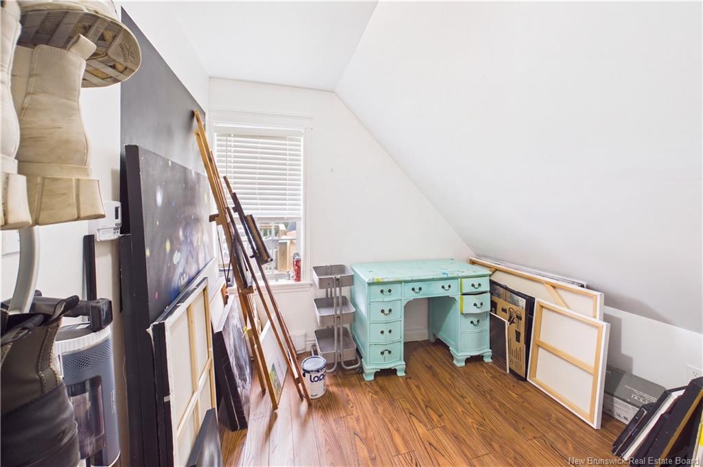 A & B-127 Cornhill St, Moncton, NB - Indoor Photo Showing Other Room