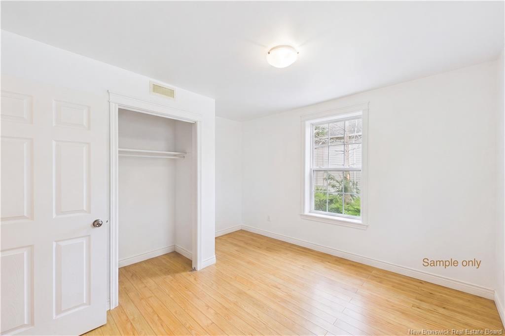 A & B-127 Cornhill St, Moncton, NB - Indoor Photo Showing Other Room