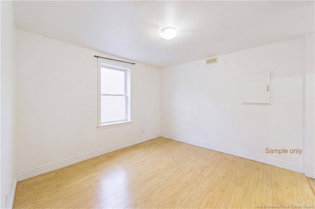 A & B-127 Cornhill St, Moncton, NB - Indoor Photo Showing Other Room