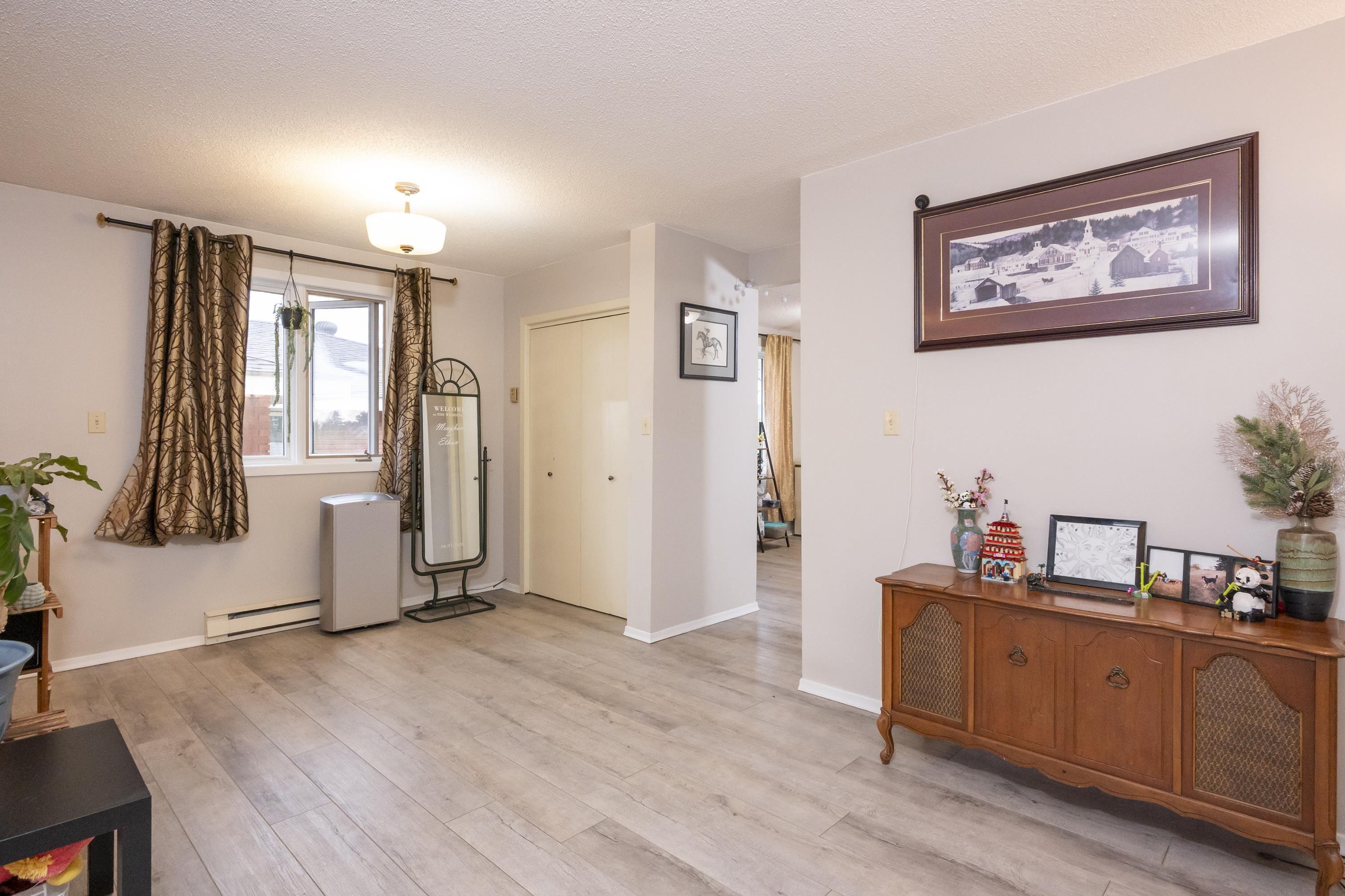 80 Peter Street, Thunder Bay, ON - Indoor