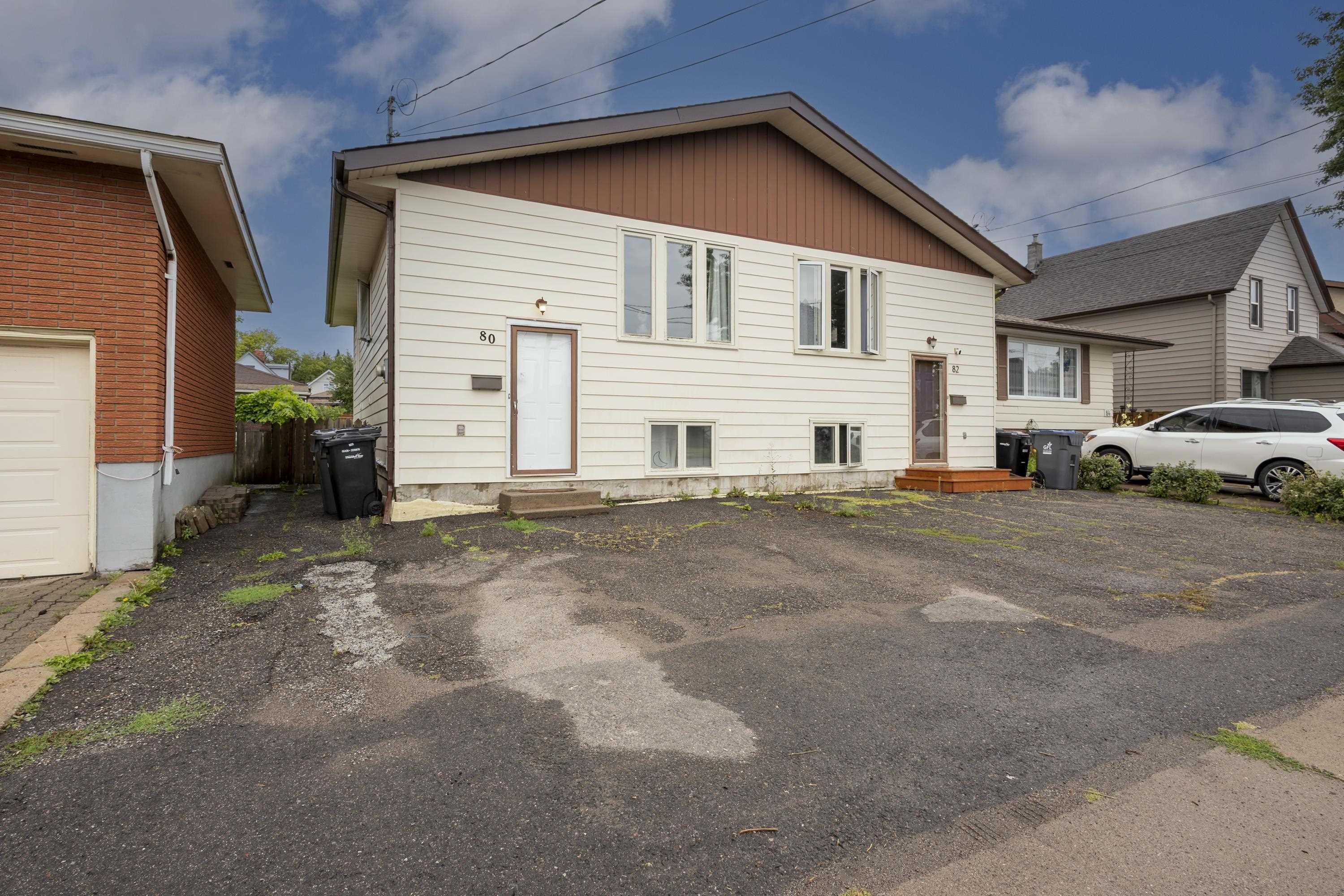 80 Peter Street, Thunder Bay, ON - Outdoor