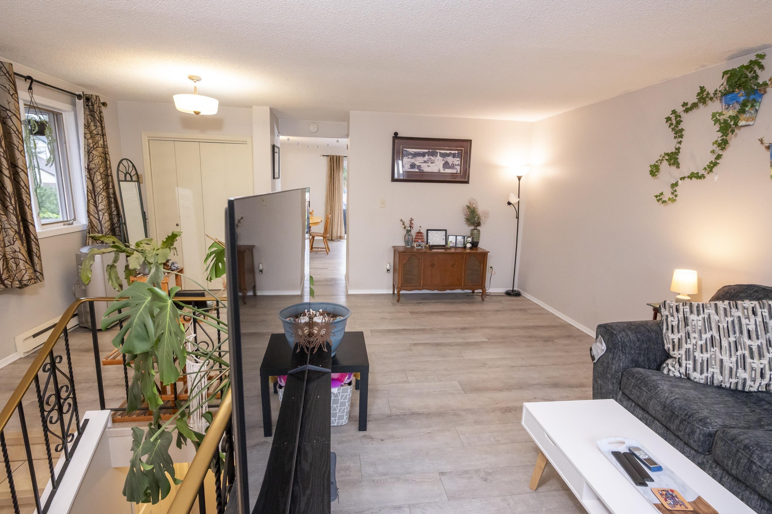80 Peter Street, Thunder Bay, ON - Indoor