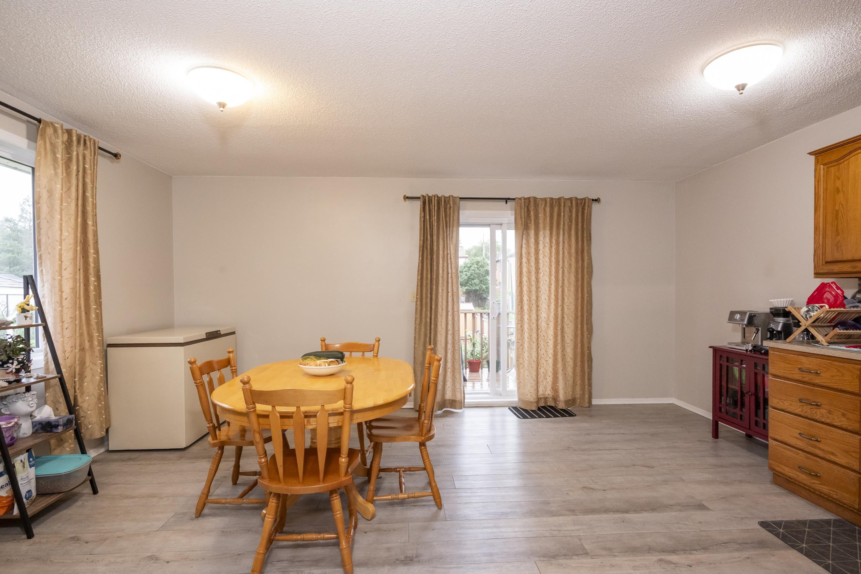 80 Peter Street, Thunder Bay, ON - Indoor Photo Showing Dining Room