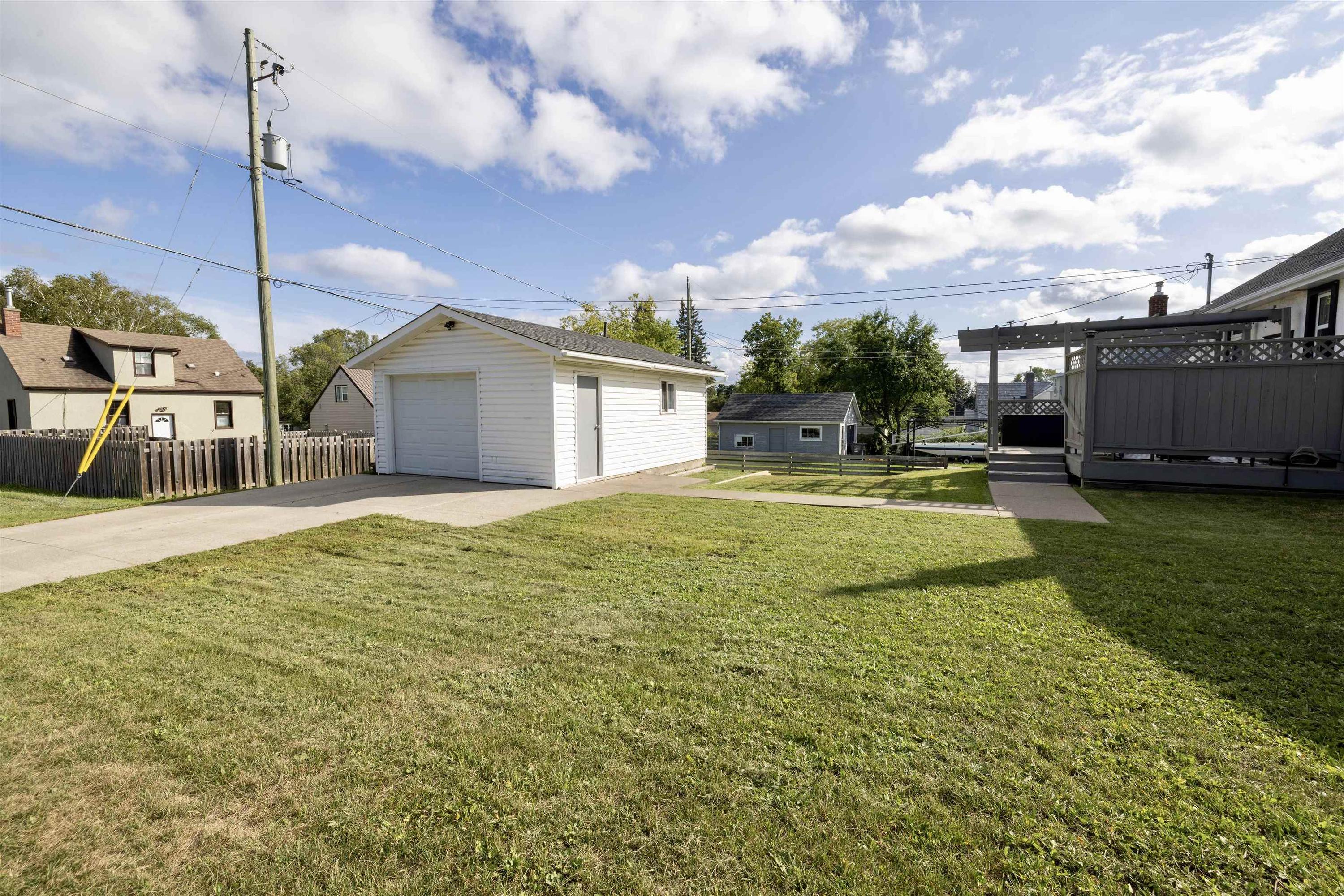 55 Ray Boulevard, Thunder Bay, ON