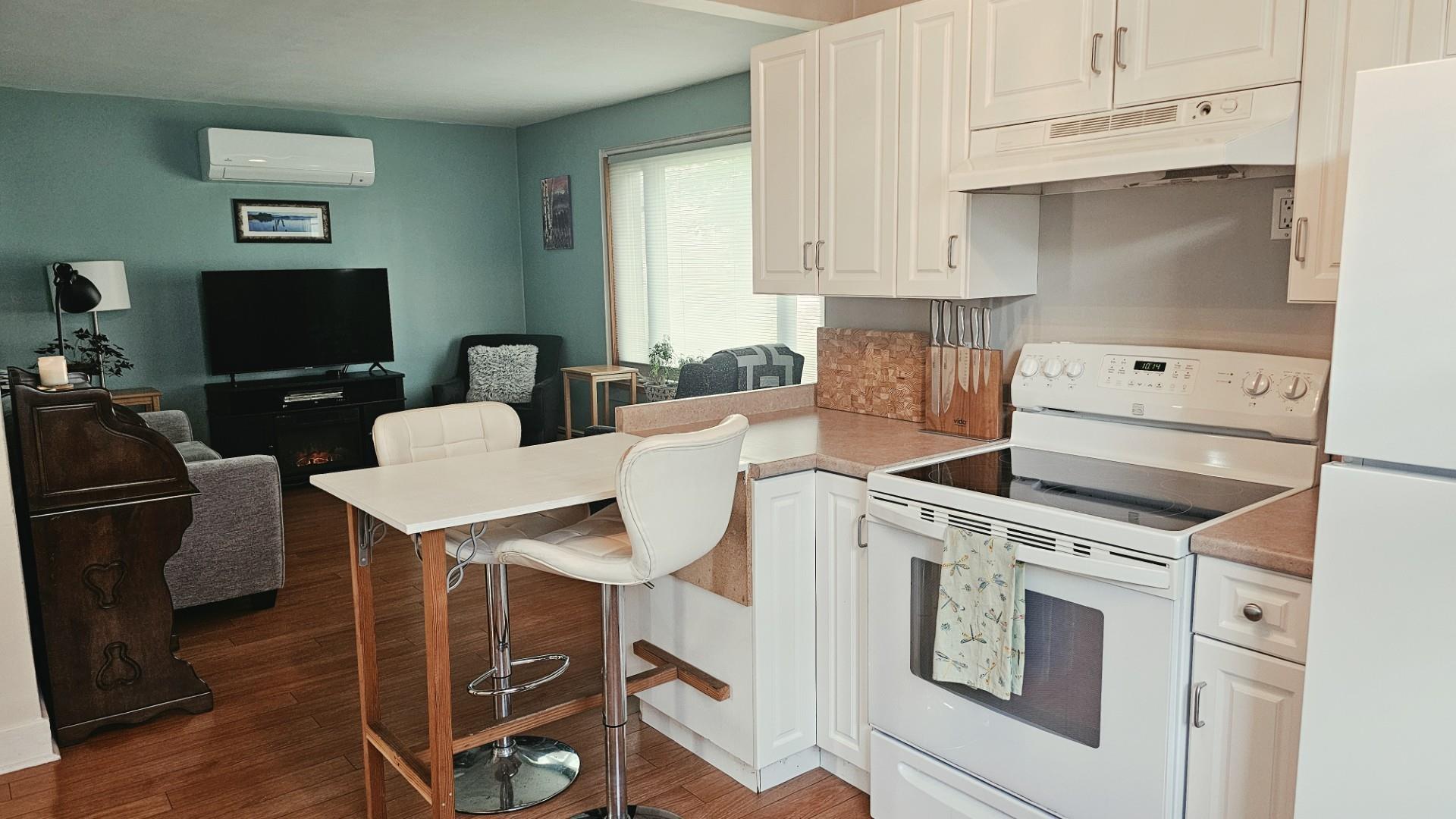 606 Kingsway, Thunder Bay, ON - Indoor Photo Showing Other Room