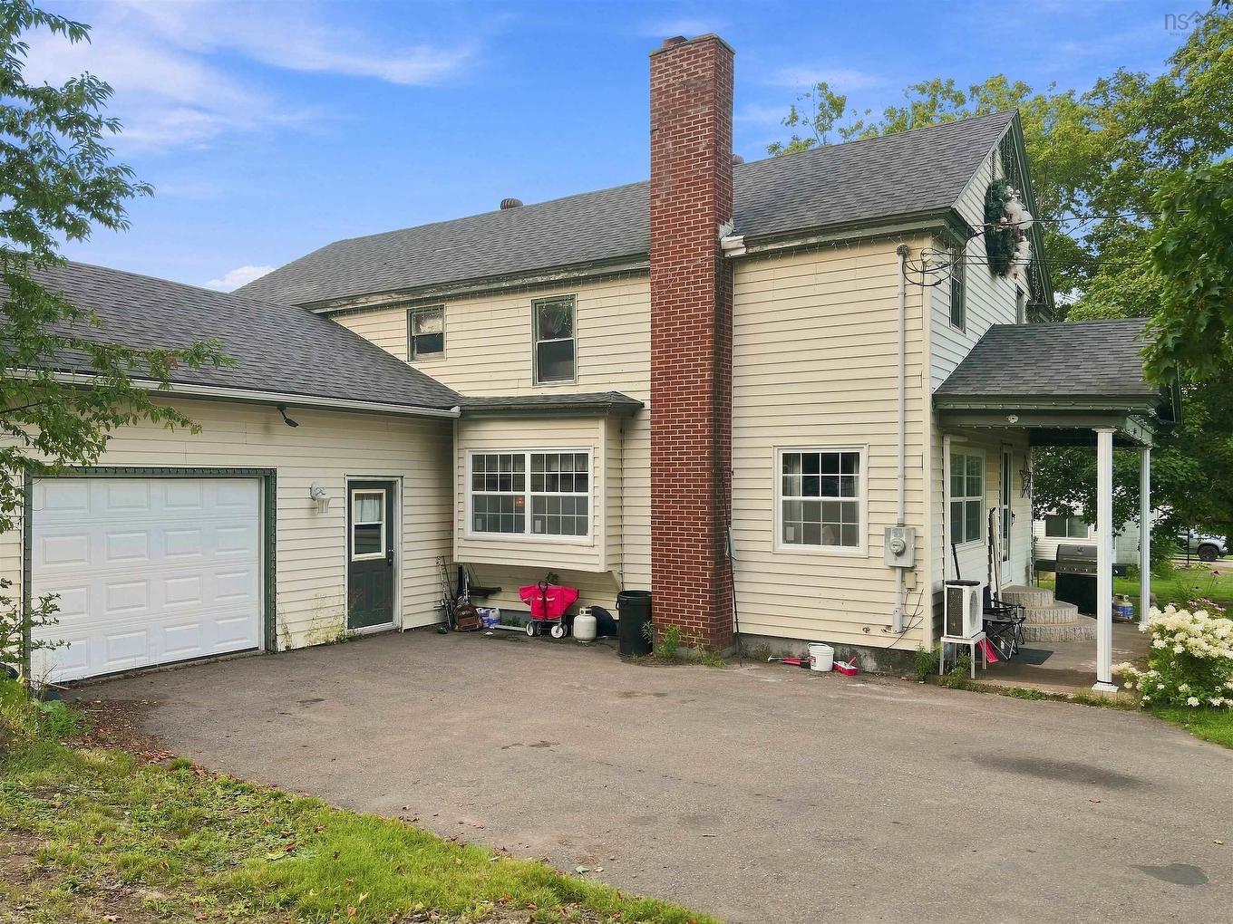 61 Jenks Avenue, Parrsboro, NS - Outdoor With Exterior