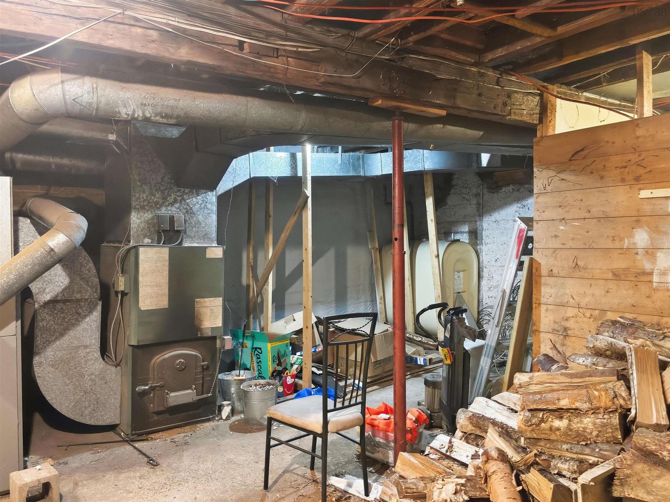 61 Jenks Avenue, Parrsboro, NS - Indoor Photo Showing Basement