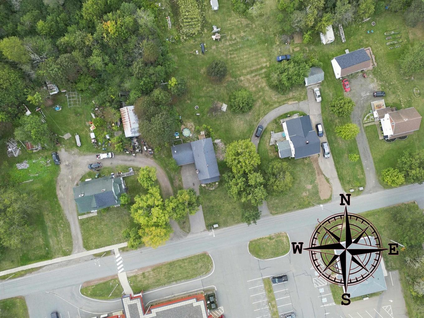 61 Jenks Avenue, Parrsboro, NS - With View