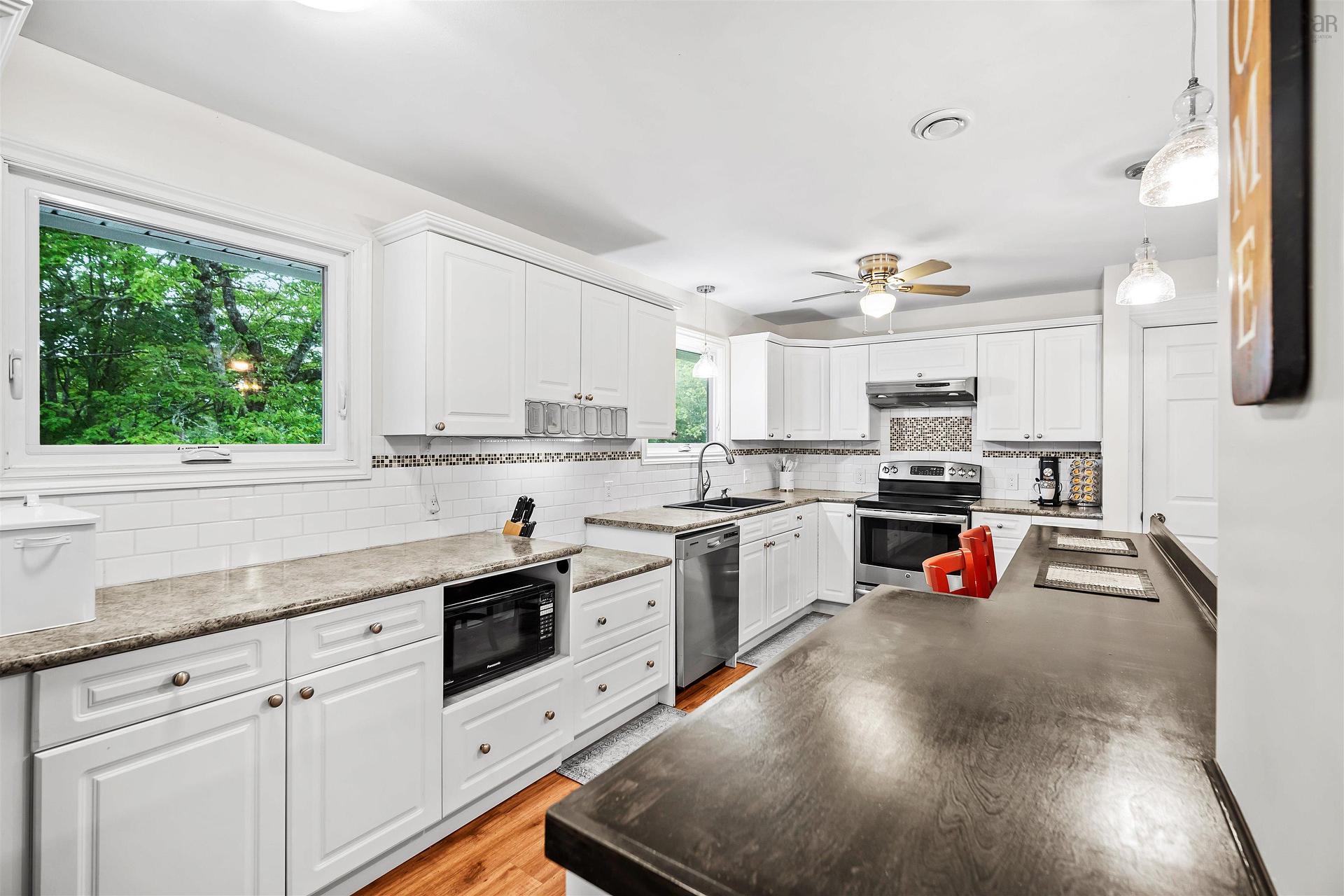 21 Cathy Road, Brookside, NS - Indoor Photo Showing Kitchen With Double Sink