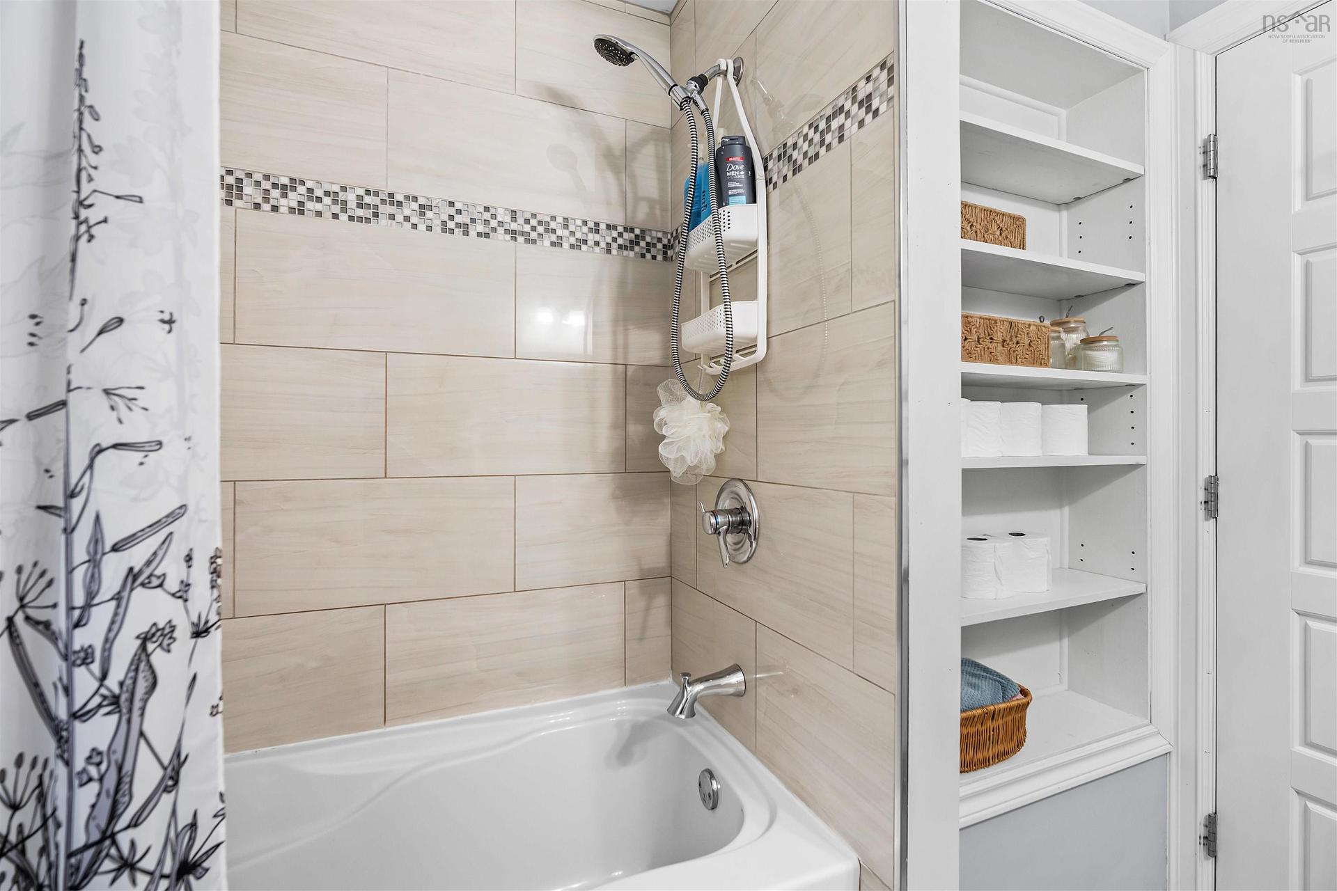21 Cathy Road, Brookside, NS - Indoor Photo Showing Bathroom