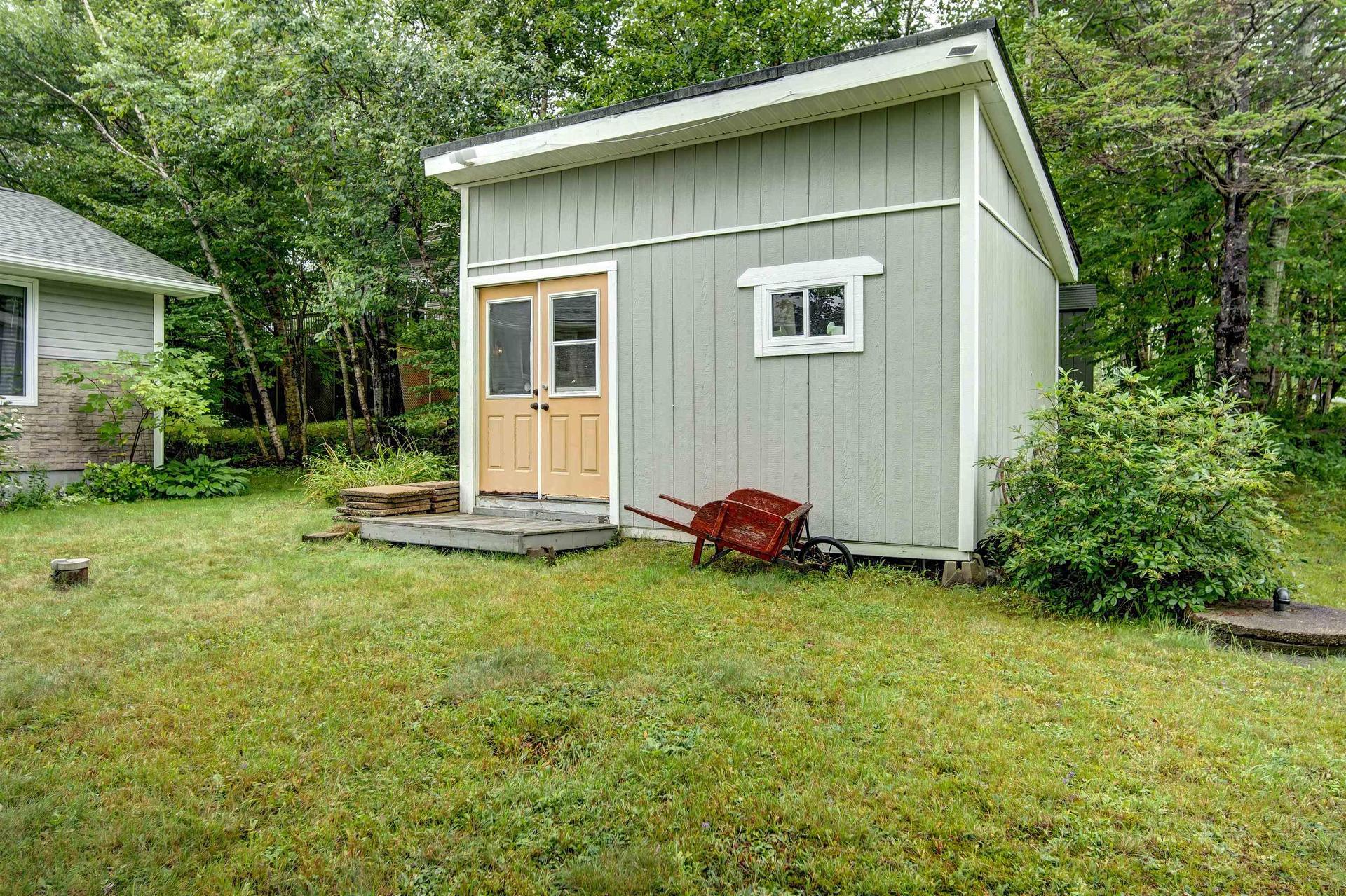 21 Cathy Road, Brookside, NS - Indoor