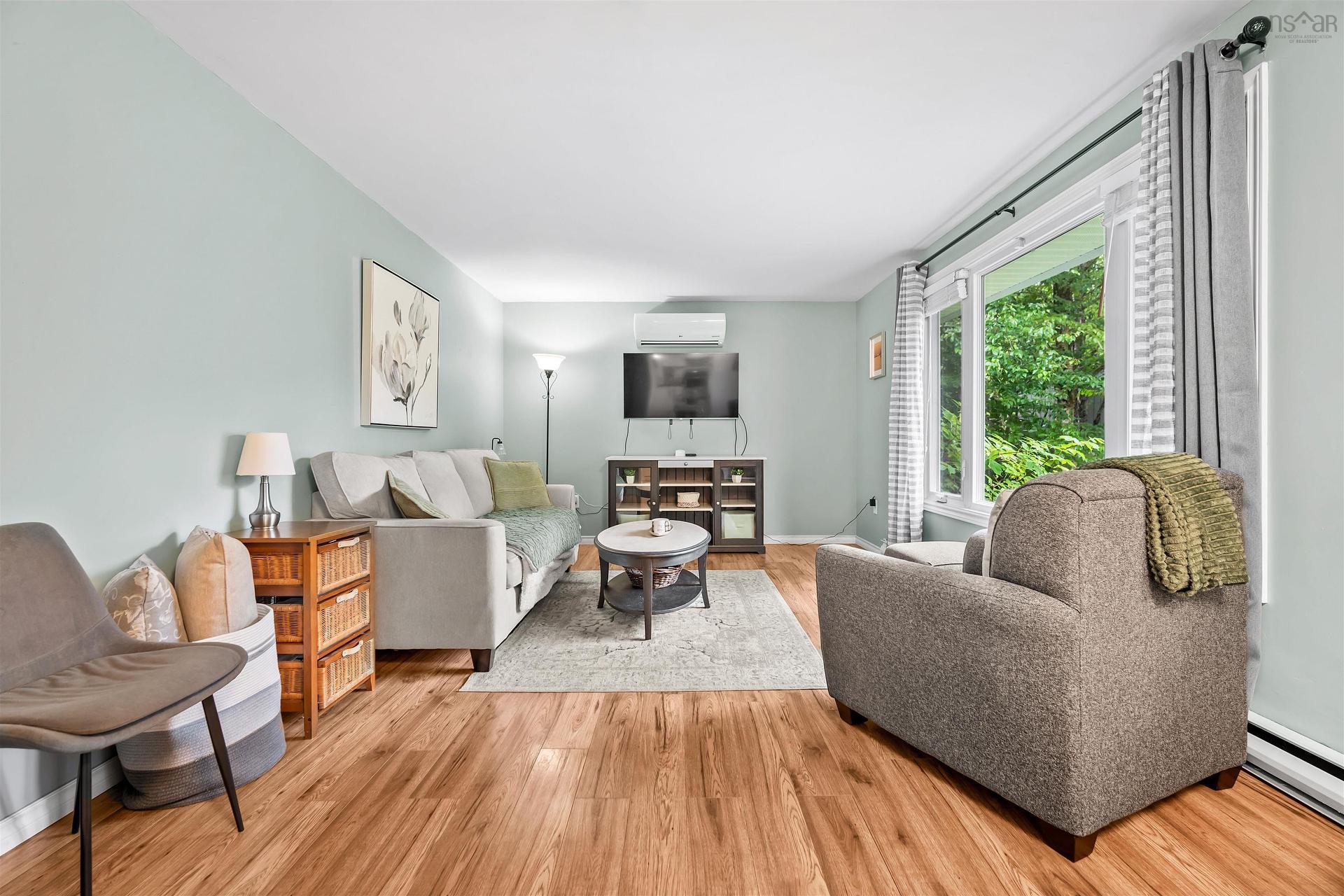 21 Cathy Road, Brookside, NS - Indoor Photo Showing Living Room
