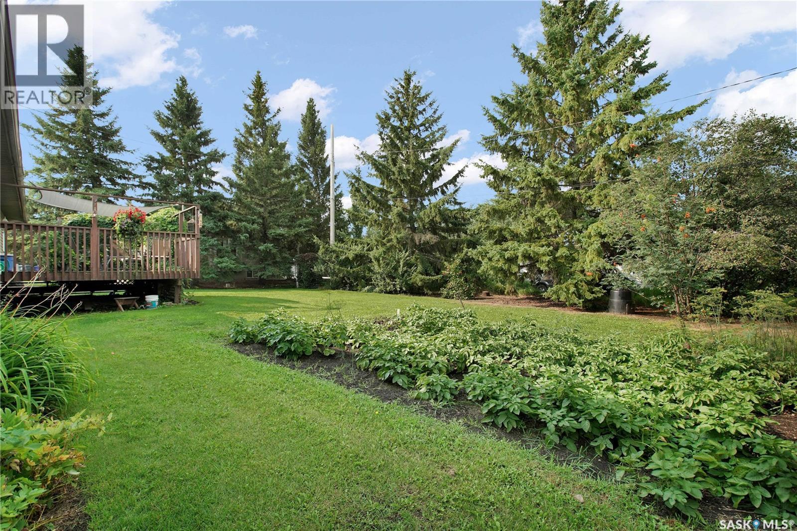2009 Railway Avenue, Laird, SK