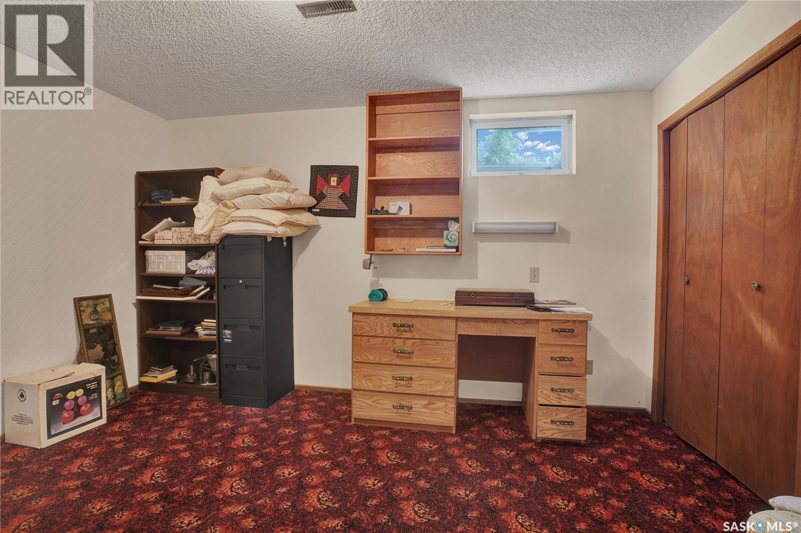 2009 Railway Avenue, Laird, SK