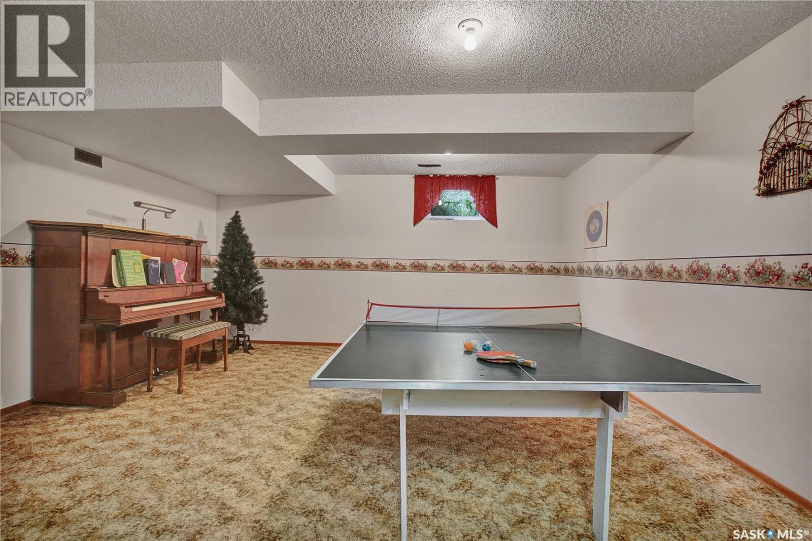 2009 Railway Avenue, Laird, SK