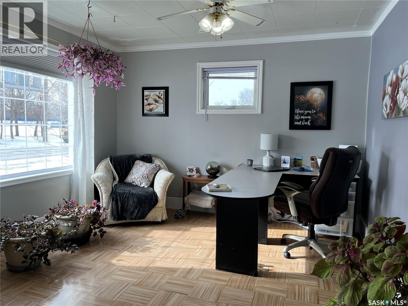 217 7Th Avenue E, Assiniboia, SK