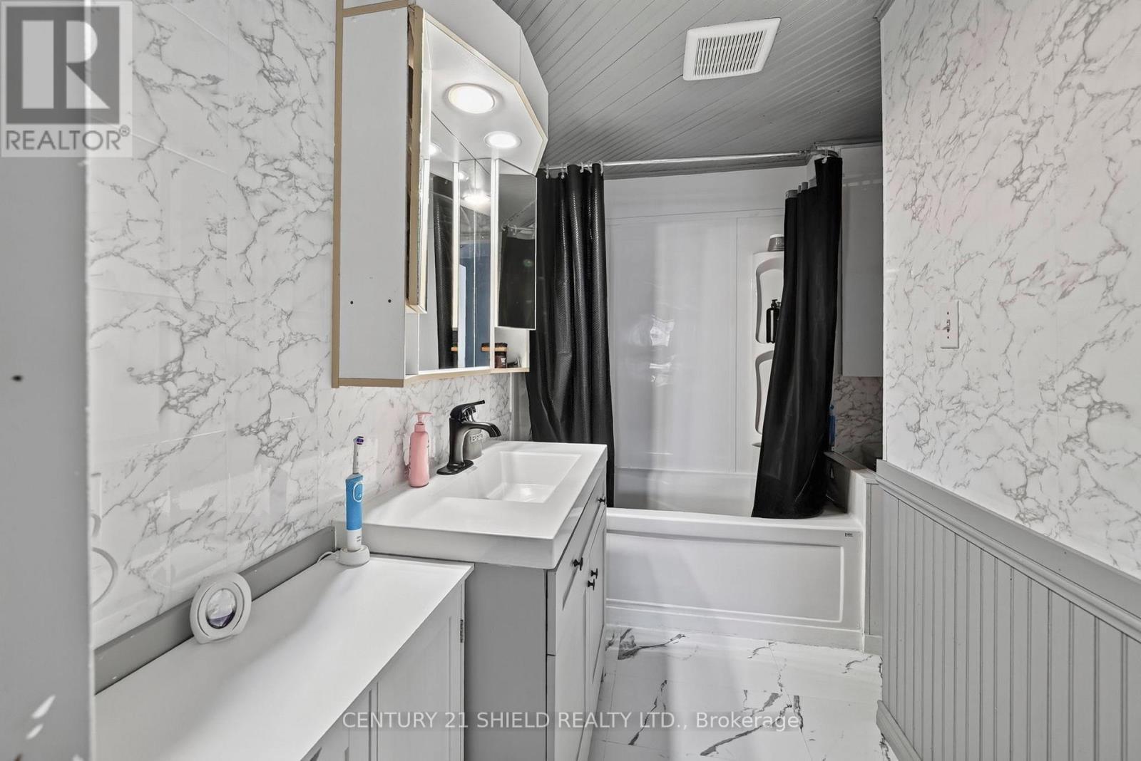 712 First Street E, Cornwall, ON