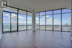 4903 - 832 BAY STREET Toronto, ON M5S 1Z6