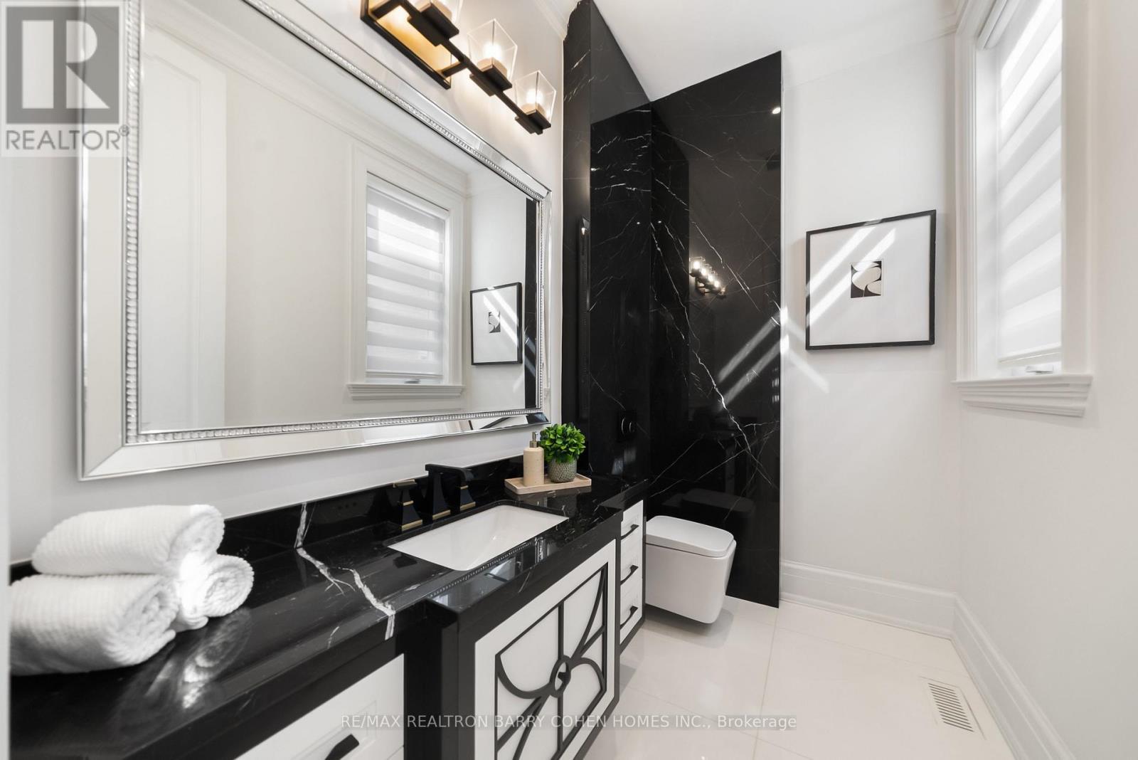 148 Munro Boulevard, Toronto, ON