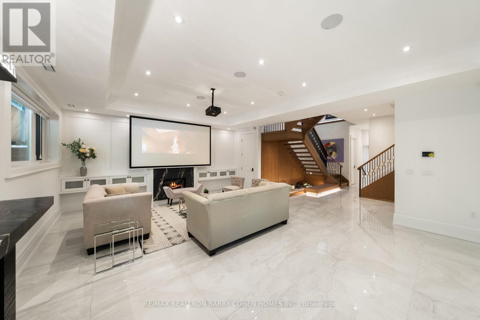 148 Munro Boulevard, Toronto, ON